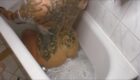 tatooed girl fart in her tub